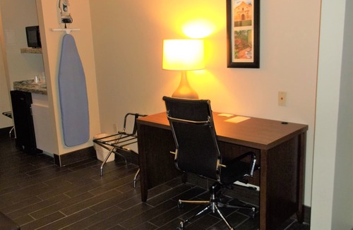 Seguin Hotel | Comfort Inn & Suites Seguin