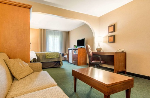 Shawinigan Hotel | Comfort Inn & Suites Shawinigan