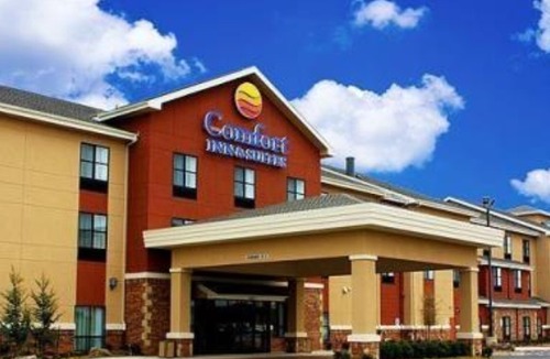 Shawnee Hotel | Comfort Inn & Suites Shawnee North Near I-40