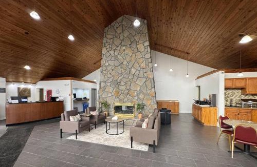 Syracuse Hotel | Comfort Inn & Suites Syracuse-Carrier Circle