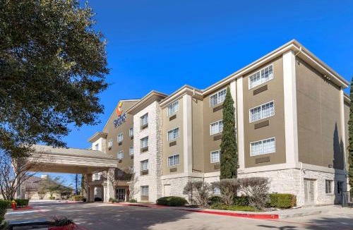 Boerne Hotel | Comfort Inn & Suites Texas Hill Country