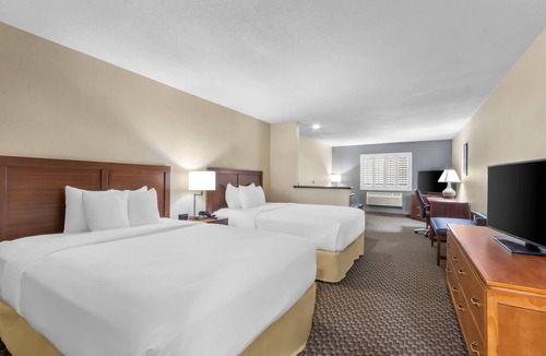 Safford Hotel | Comfort Inn & Suites Thatcher - Safford
