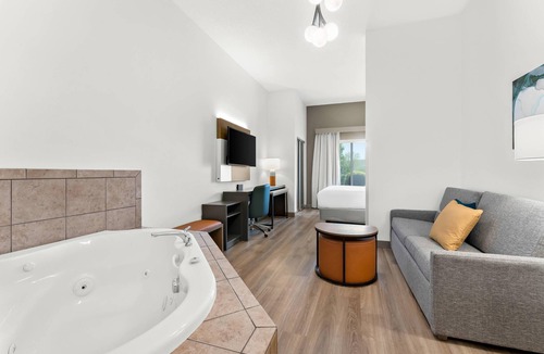 Tunkhannock Hotel | Comfort Inn & Suites Tunkhannock
