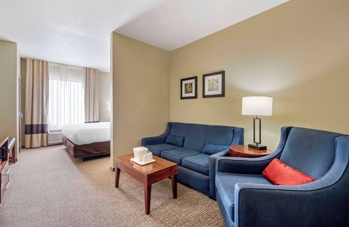 Cheyenne Hotel | Comfort Inn & Suites