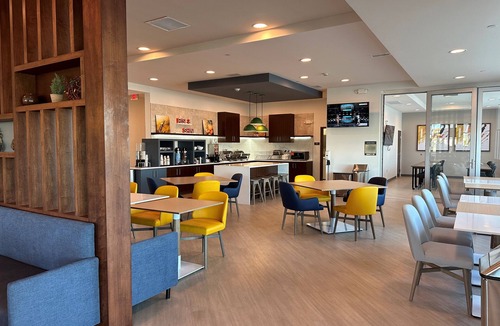 Mountain Grove Hotel | Comfort Inn & Suites Mountain Grove US-60