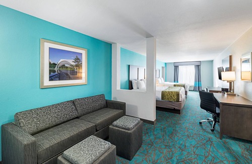 Central Oklahoma City Hotel | Comfort Inn & Suites Oklahoma City near Bricktown