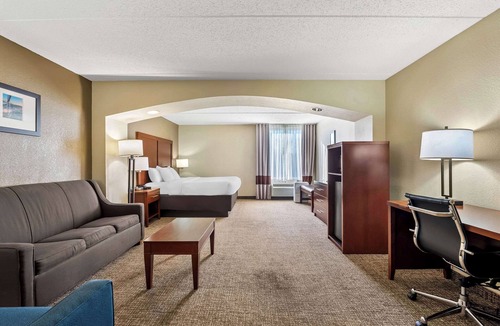 Panama City Hotel | Comfort Inn & Suites