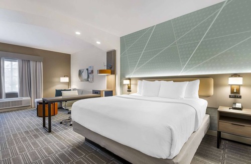 Port Charlotte - Charlotte Harbor Hotel | Comfort Inn & Suites