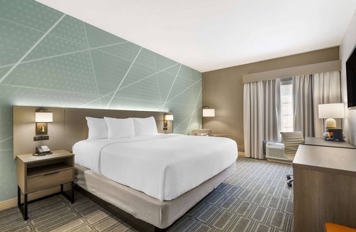 Port Charlotte - Charlotte Harbor Hotel | Comfort Inn & Suites