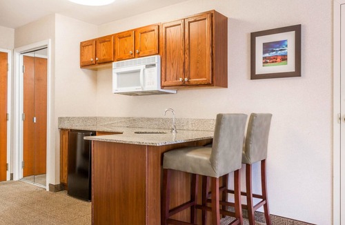 South Burlington Hotel | Comfort Inn & Suites South Burlington near University