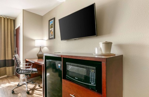Van Buren Hotel | Comfort Inn & Suites Van Buren - Fort Smith