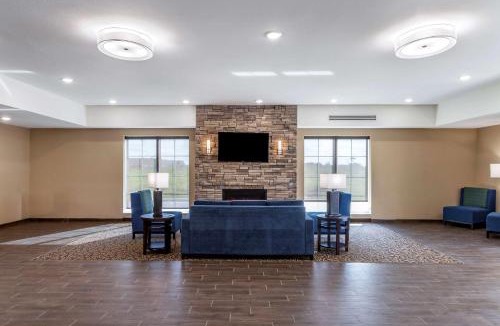 Waller Hotel | Comfort Inn & Suites Waller