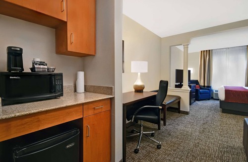 Wilton Hotel | Comfort Inn & Suites Wilton