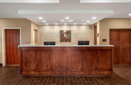 Ridgeway Hotel | Comfort Inn & Suites Winchester