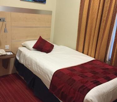 Warwick Hotel | Comfort Inn Victoria