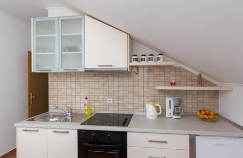 Hodilje Apartment | Comfort One Bedroom Apartment with Balcony and Sea View VELIKI