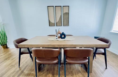 Foxcroft Square House | Comfort Philly Stay Jacuzzi and Parking