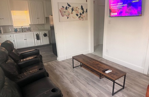 Fort Worth House | Comfort, Space & Convenience All in One Cozy Southside Escape