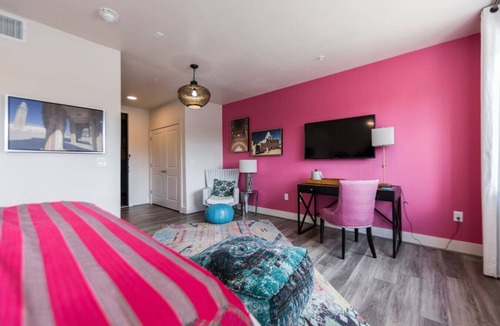 Kessler Bed & Breakfast | Comfort Studio,1 King Bed 207