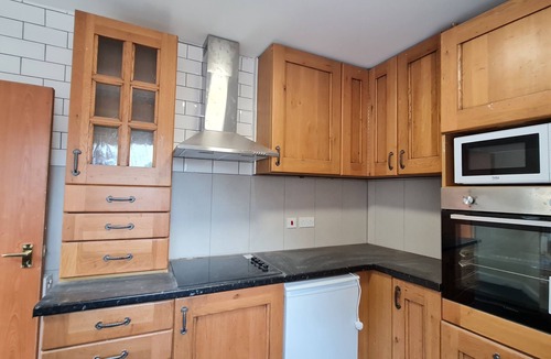 Ashford Apartment | comfort studio apartment with private bathroom