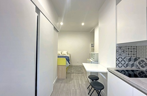 Serezin-du-Rhone Apartment | Comfort studio