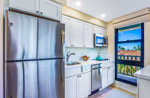 Historic Lahaina Front Street Condo | Comfort, Style & a Unique Maui Setting 434 LS