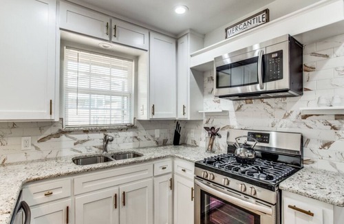 Fort Worth House | Comfort & Style-Easy Access to FIFA Epicenter & Everything Texas