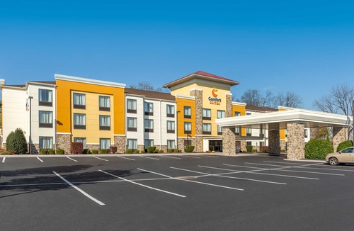 Witmer Hotel | Comfort Suites Amish Country