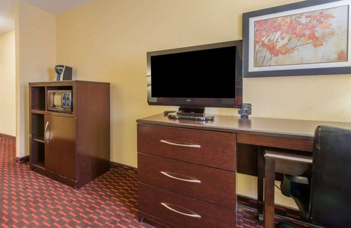 Altoona Hotel | Comfort Suites Altoona North