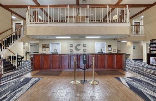 Appleton Hotel | Comfort Suites Appleton Airport