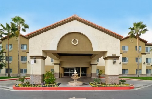 Bakersfield Hotel | Comfort Suites Bakersfield