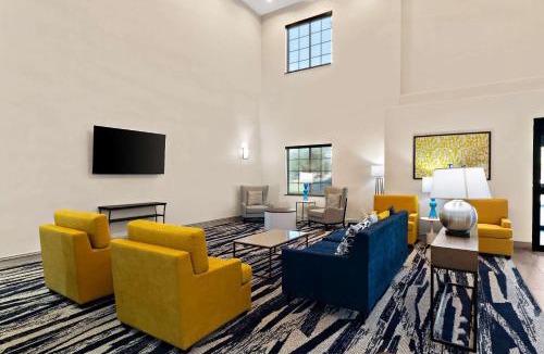 Bastrop Hotel | Comfort Suites Bastrop