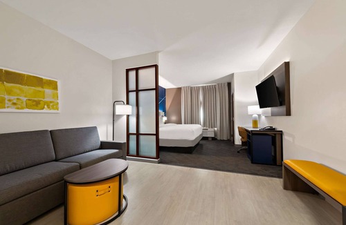 Bastrop Hotel | Comfort Suites Bastrop