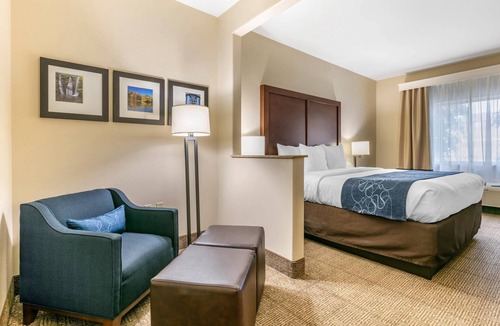 Batesville Hotel | Comfort Suites Batesville