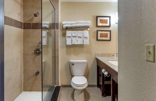 Batesville Hotel | Comfort Suites Batesville