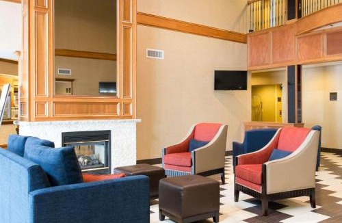 Benton Harbor Hotel | Comfort Suites Benton Harbor - St Joseph