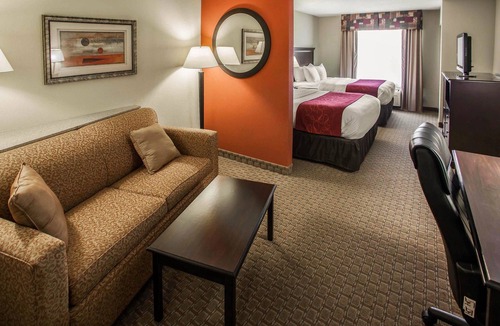 Bloomington Hotel | Comfort Suites Bloomington I-55 and I-74