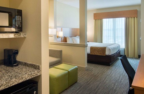Bossier City Hotel | Comfort Suites Bossier City - Shreveport