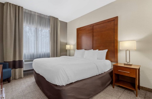 Brenham Hotel | Comfort Suites Brenham