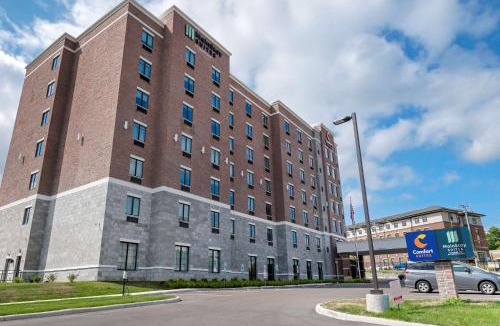 Mount Auburn Hotel | Comfort Suites Cincinnati University - Downtown