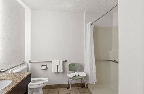 Oatfield Hotel | Comfort Suites Clackamas