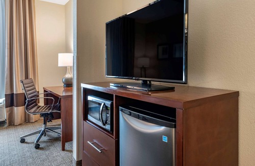 Columbus Hotel | Comfort Suites Columbus West - Hilliard