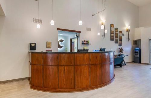 Rapid City Hotel | Comfort Suites Conference Center Rapid City