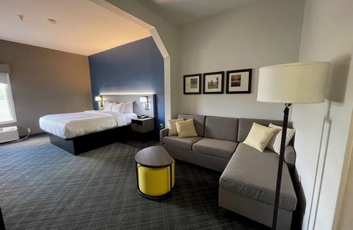 Crossville Hotel | Comfort Suites Crossville