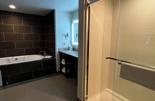 Dupont Hotel | Comfort Suites Denver International Airport