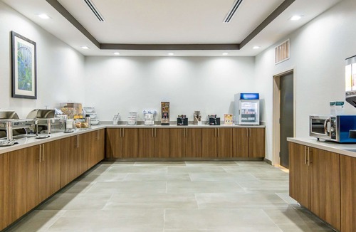 DeSoto Hotel | Comfort Suites DeSoto Dallas South