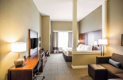 Dodge City Hotel | Comfort Suites Dodge City