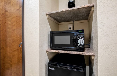 Fishkill Hotel | Comfort Suites Fishkill near Interstate 84