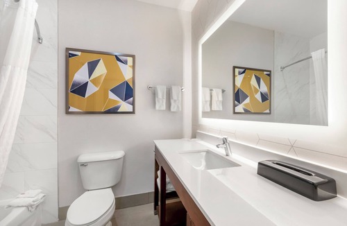 Fort Wayne Hotel | Comfort Suites Fort Wayne North