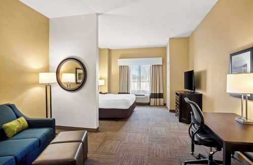 Frisco Hotel | Comfort Suites Frisco